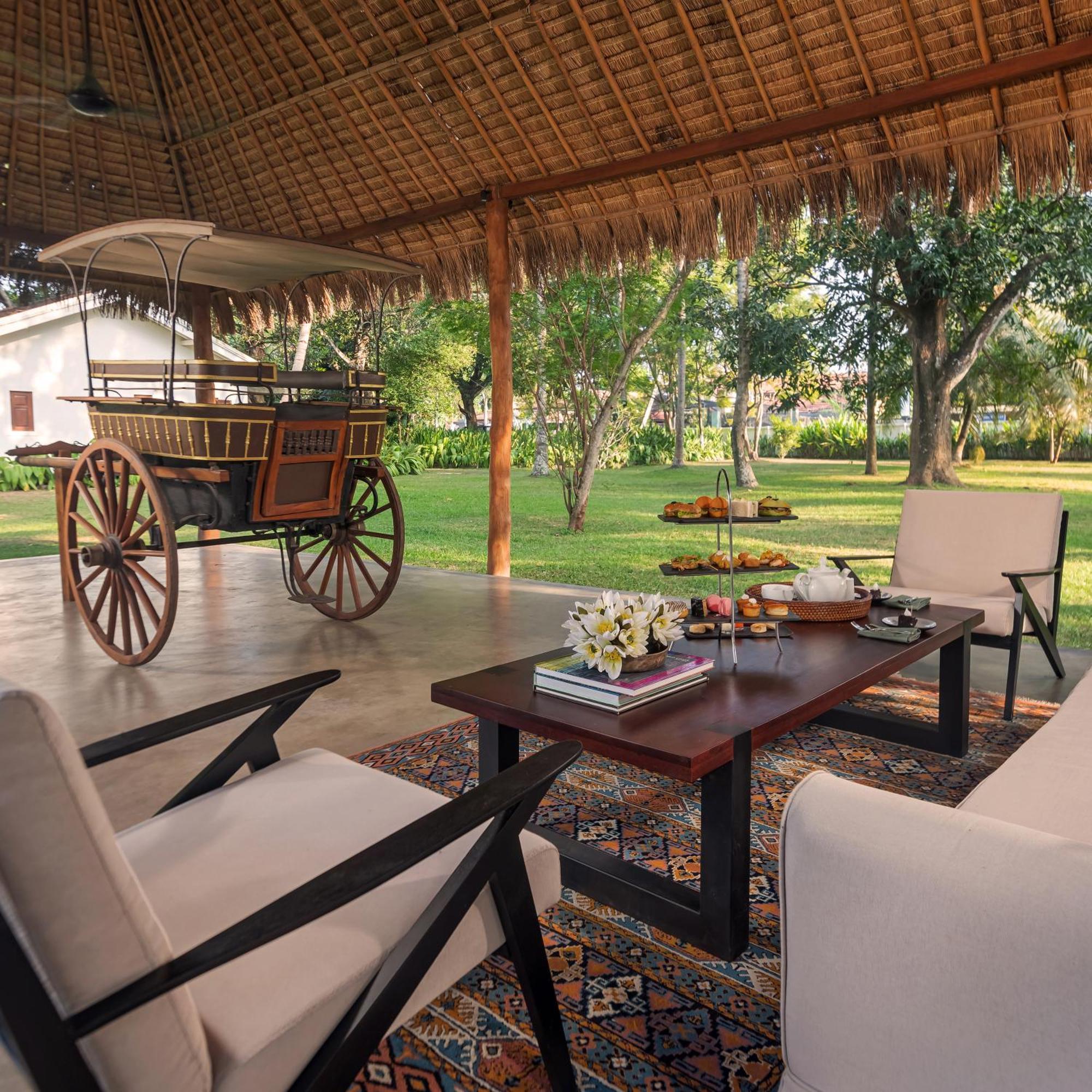 Taru Villas Riva - Negombo Exterior foto